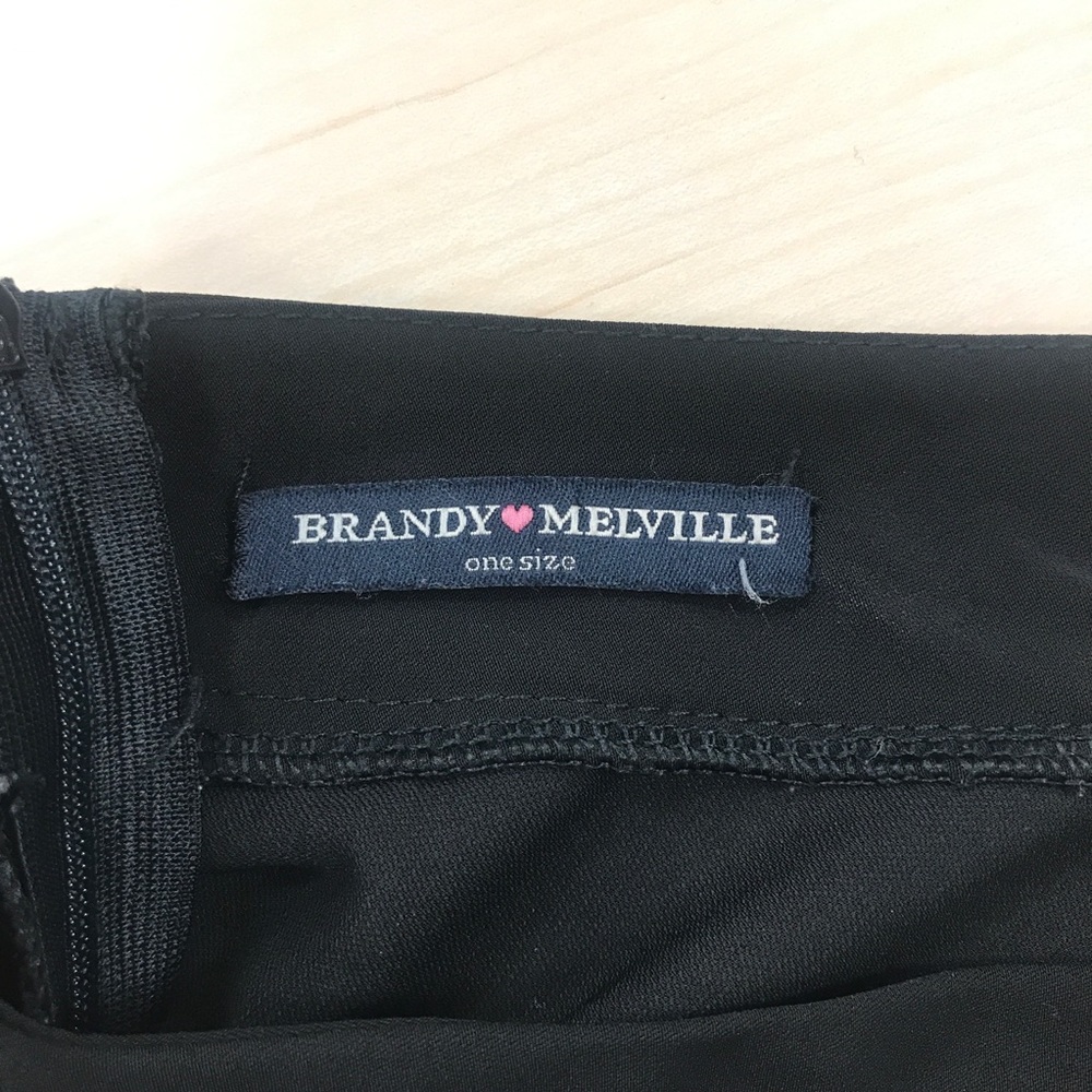 Brandy Melville Skater Skirt - Picture 4 of 5